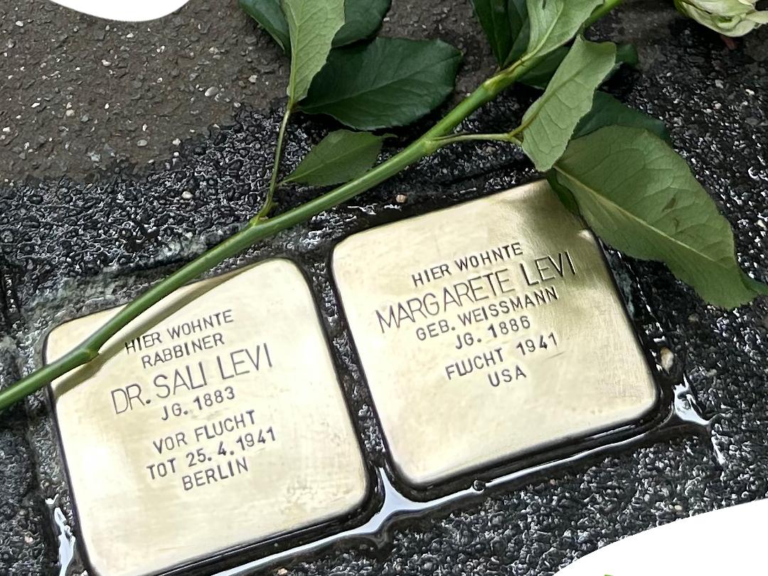 Gegen das Vergessen - Gemeinsam Stolpersteine putzen in Mainz (c) BJA SB Gegen das Vergessen - Gemeinsam Stolpersteine putzen in Mainz