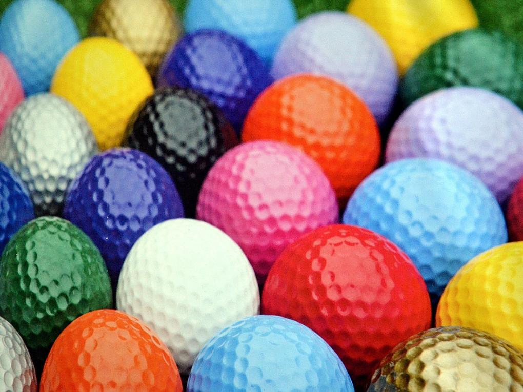 Schwarzlicht Minigolf für Singles