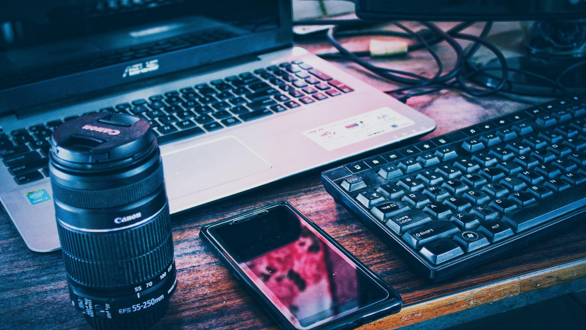 manish-upadhyay-VNgbqJ-qAjc-unsplash