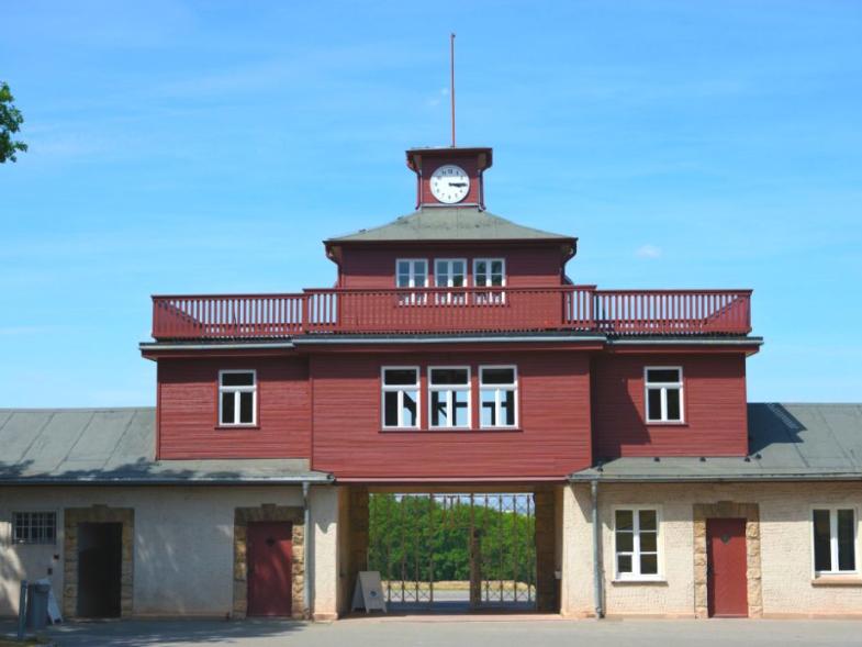 Gedenkstätte_Buchenwald_Eingang_buchenwald-de