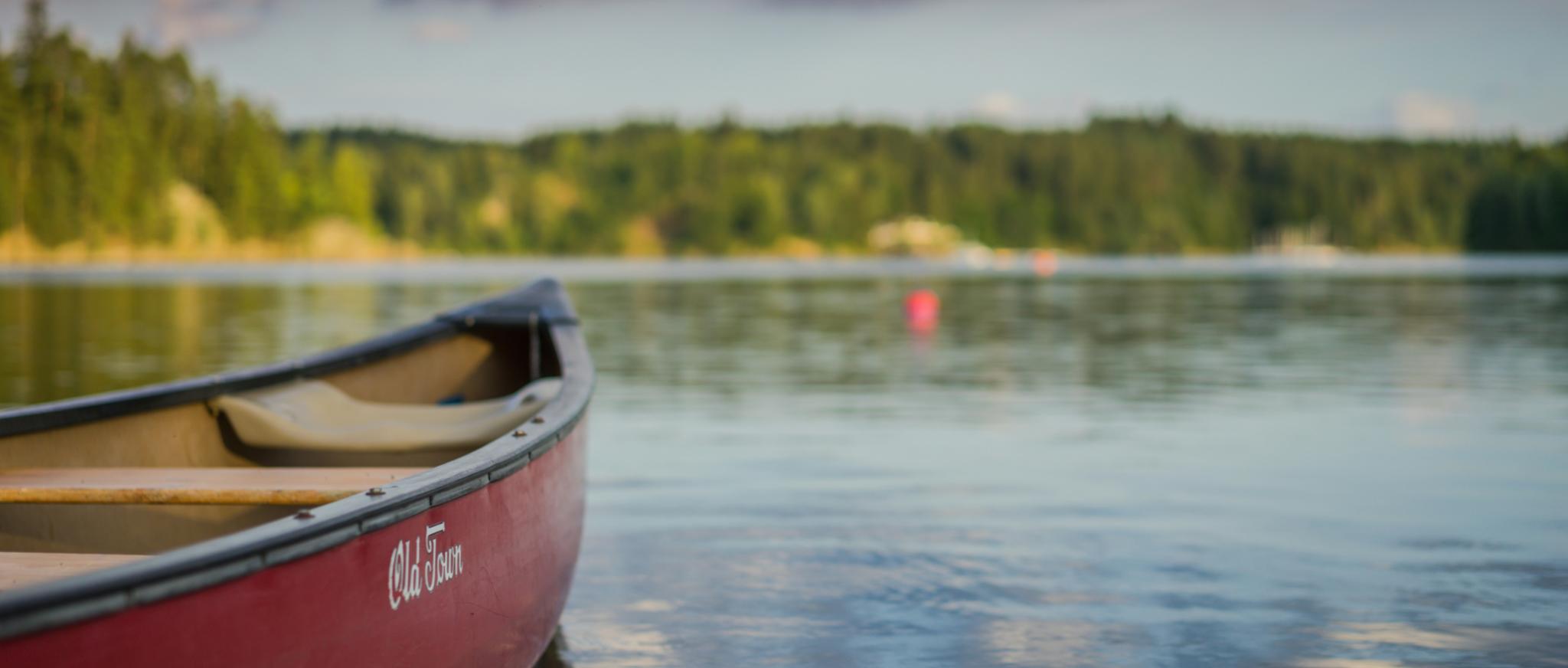 Kanu auf einem Fluss