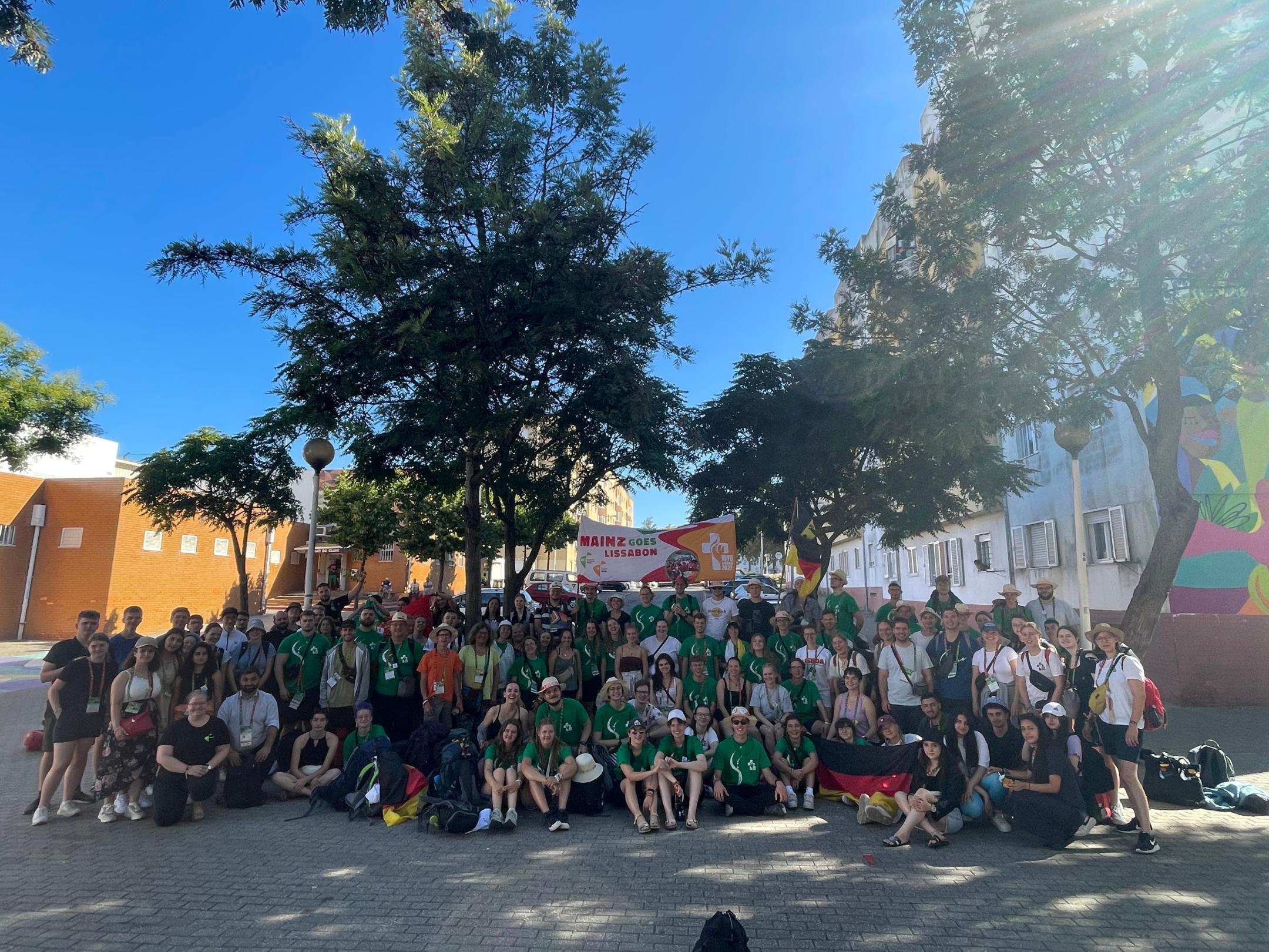 Gruppenfoto am Samstag mit 166 Mainzer_innen