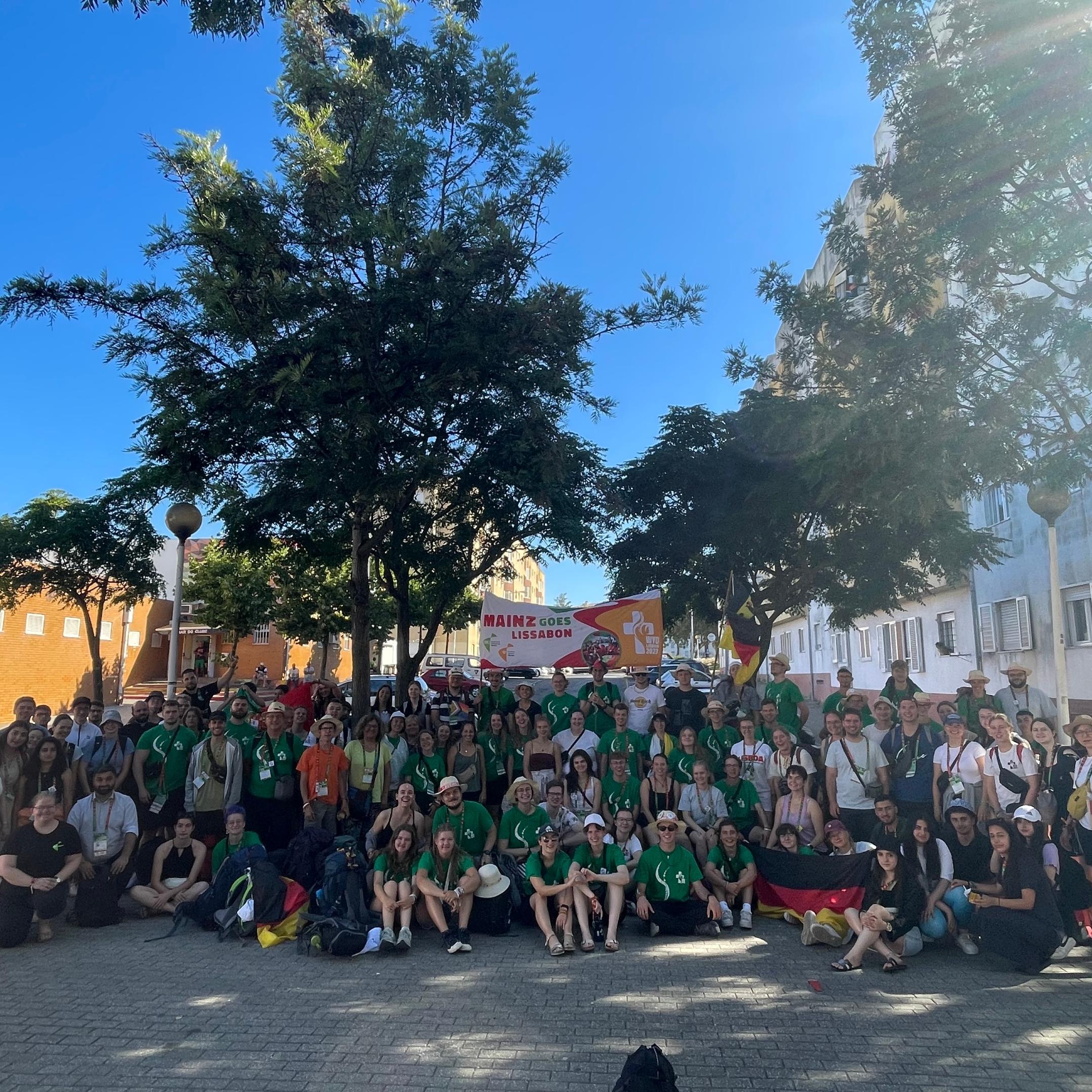 Gruppenfoto am Samstag mit 166 Mainzer_innen