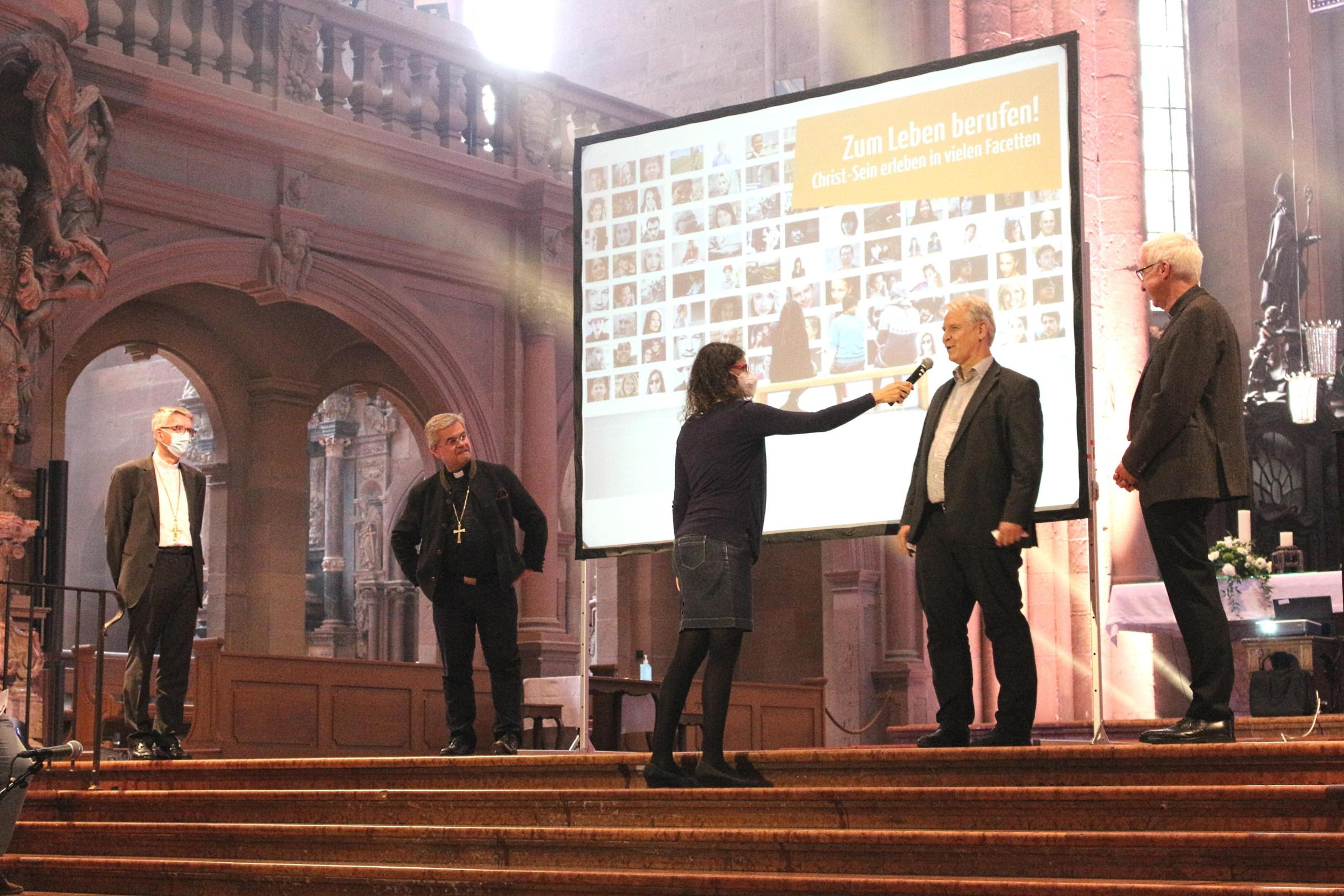 Spontan durften die Firmspender Satzanfänge vervollständigen...