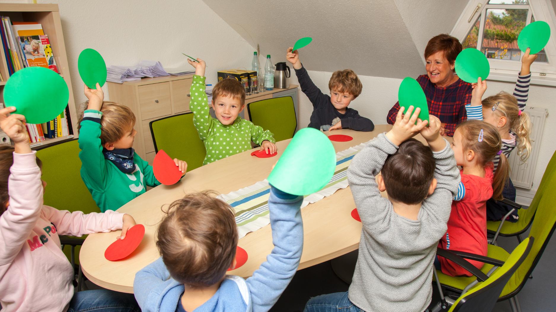 eine Kinderkonferenz in der Kita St. Martin in Gießen (c) Caritasverband für die Diözese Mainz e.V.