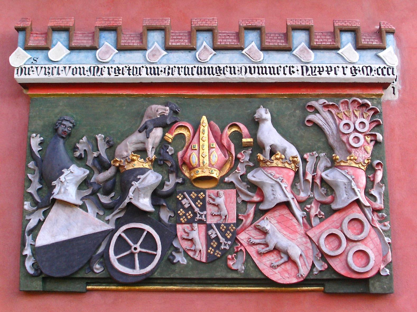 Wappenstein des Wormser Bischofs Friedrich von Domneck (c) Joachim Specht, Creative Commons CC0 1.0 Universal Public Domain Dedication.