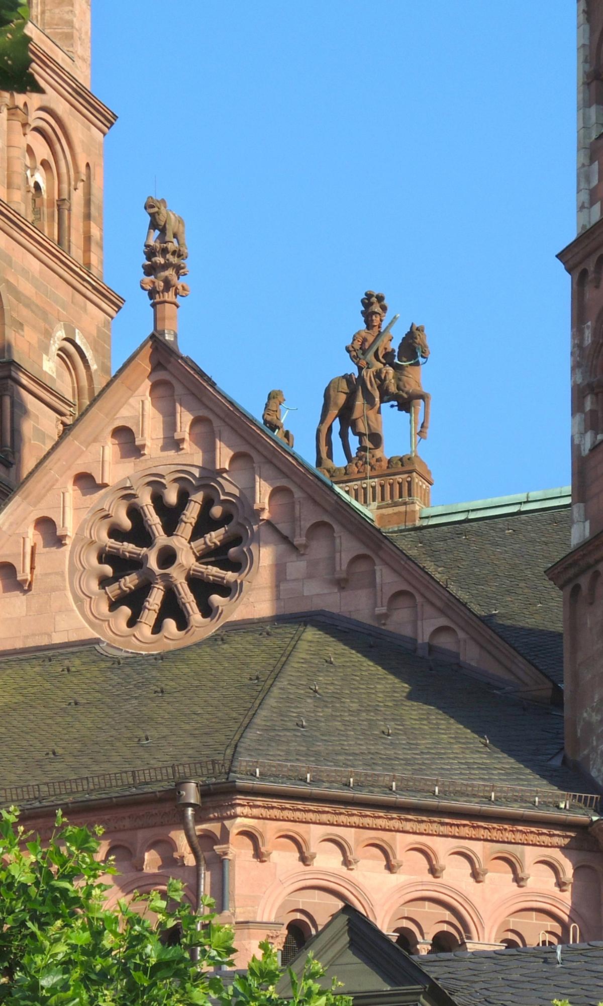 Mainz Dom Martin auf Dach Westwerk