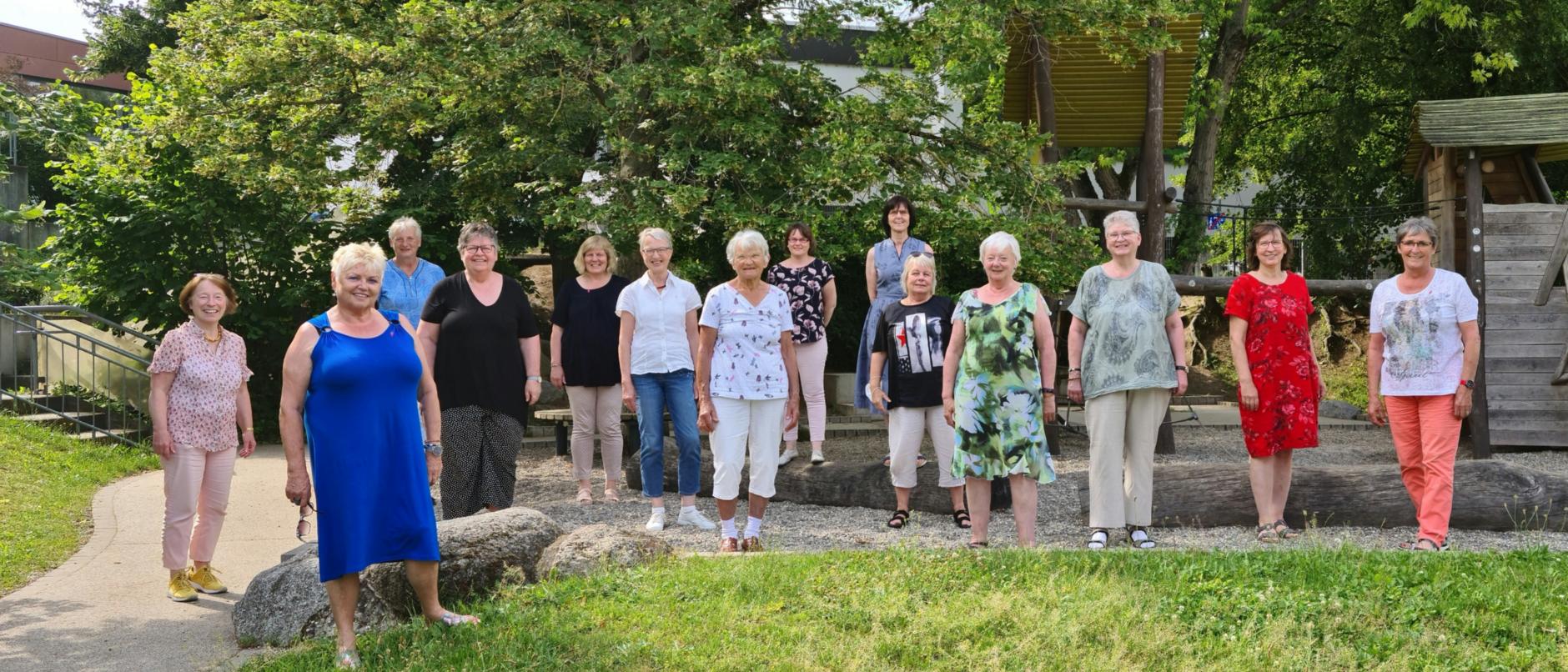 Endlich wieder zusammenkommen! Endlich wieder zusammenkommen!
