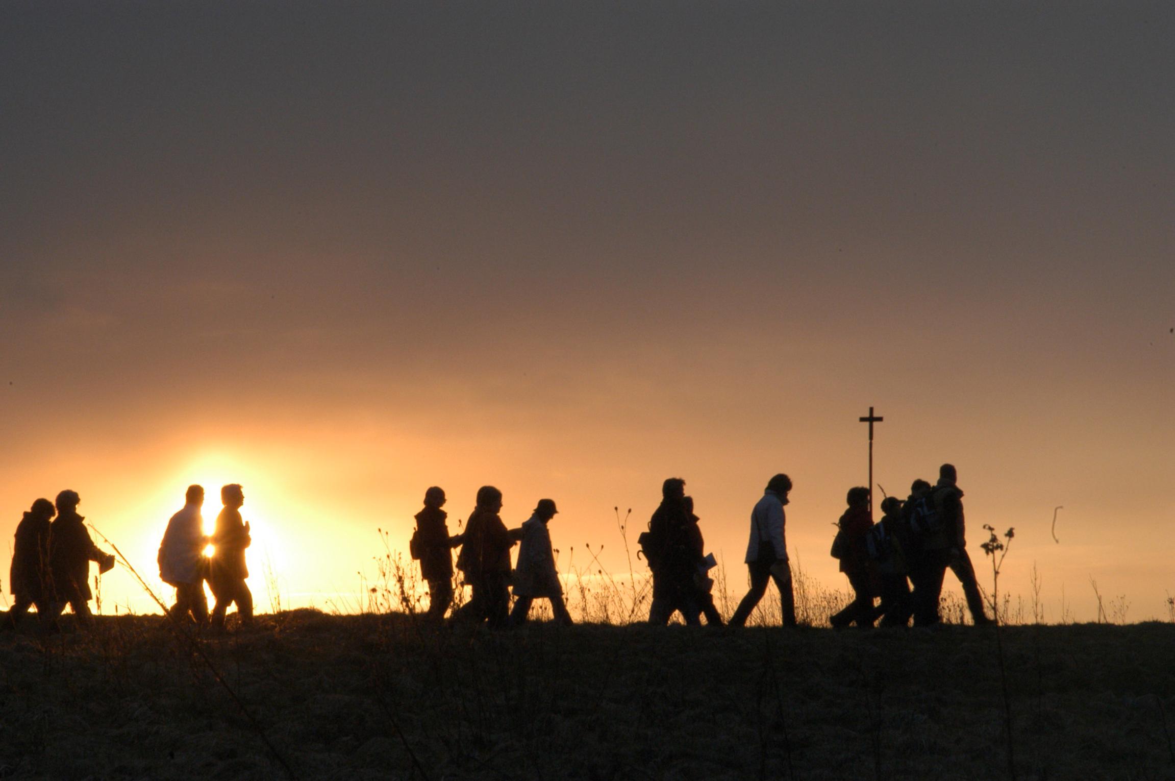 Menschen auf dem Weg