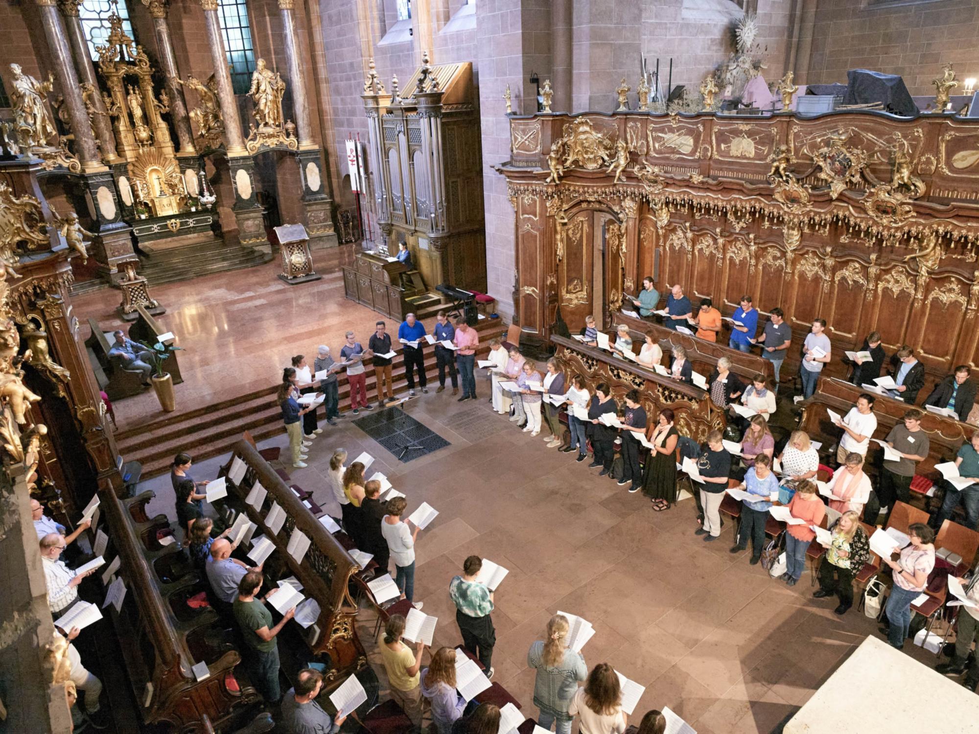 Gemeinsam musizieren und Gottesdienst feiern (c) Stefan Ahlers