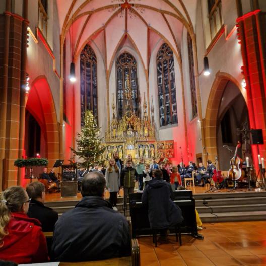 Kinderchorauftritt beim Adventskonzert des Landespolizeiorchesters Hessen 2023