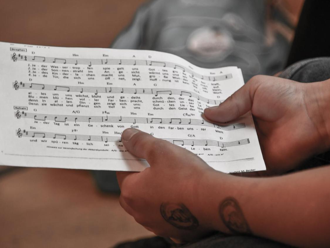 ich-singen-dir-ein-neues-lied_by_Yohanes_Vianey_Lein_pfarrbriefservice
