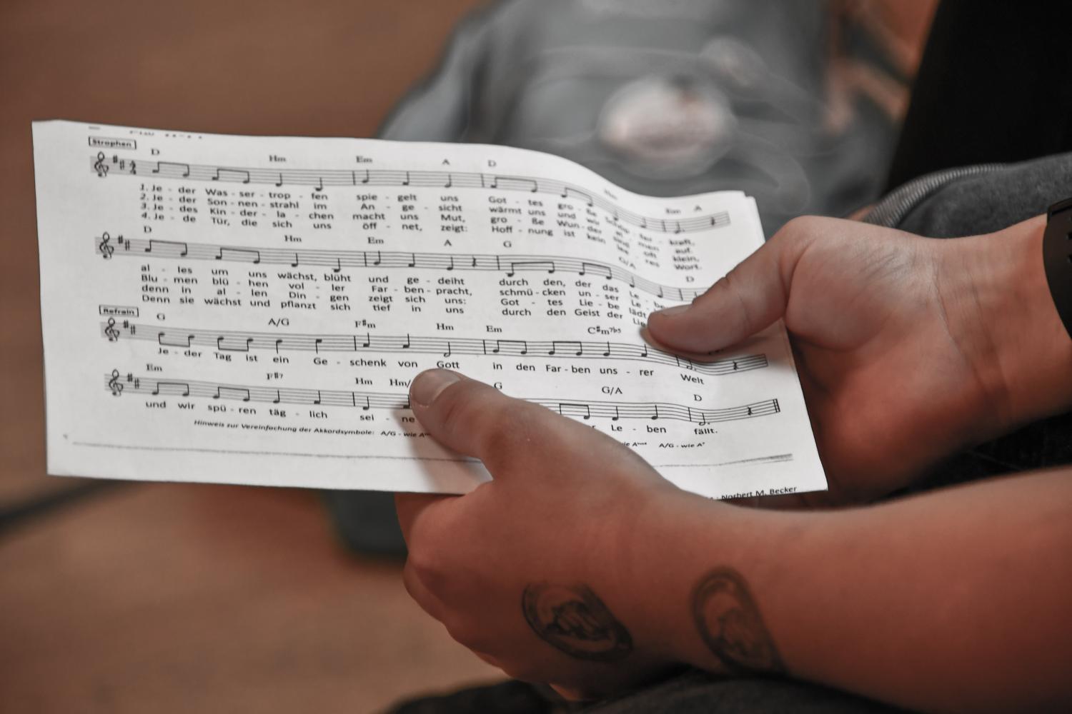 ich-singen-dir-ein-neues-lied_by_Yohanes_Vianey_Lein_pfarrbriefservice