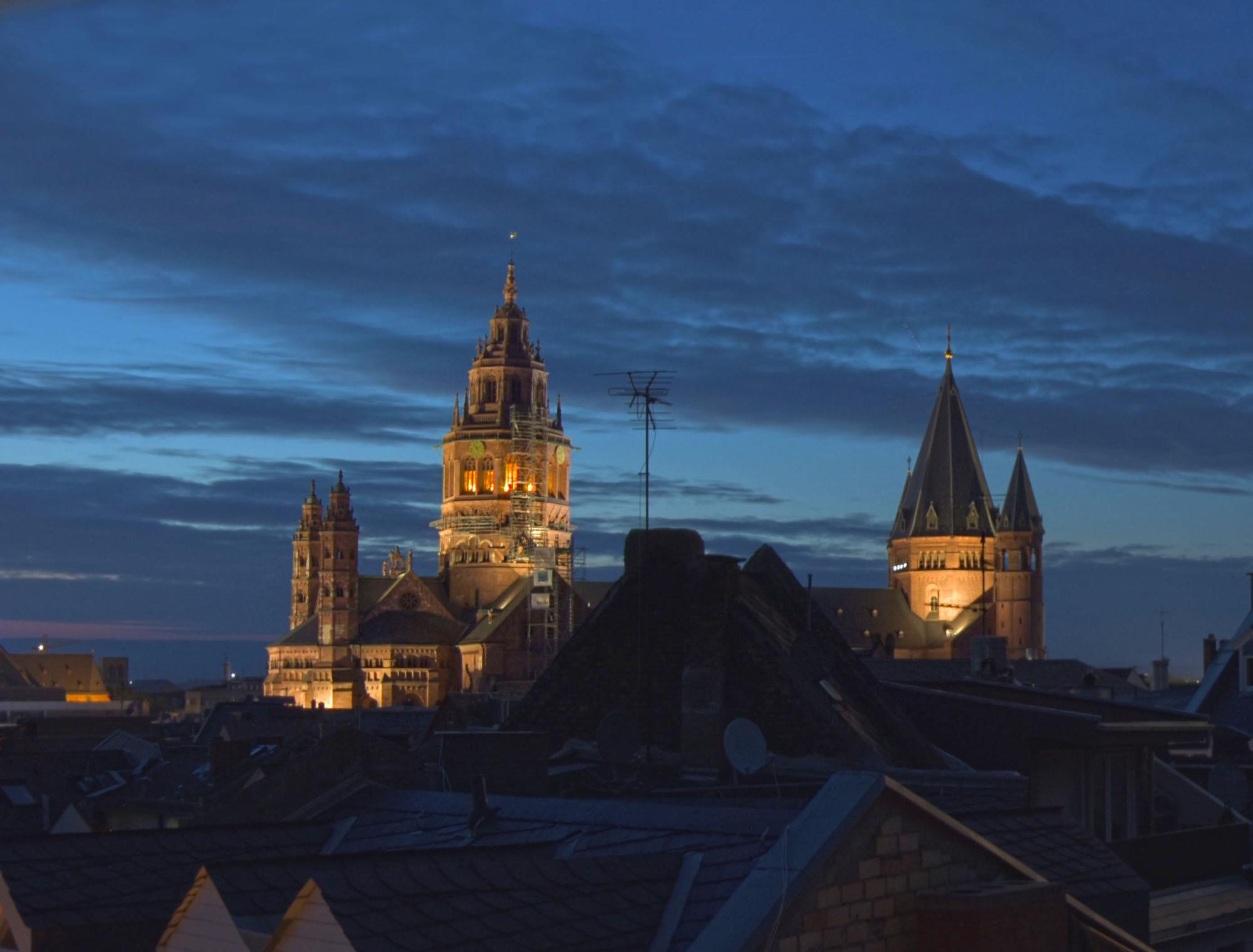 Dom Mainz bei Nacht