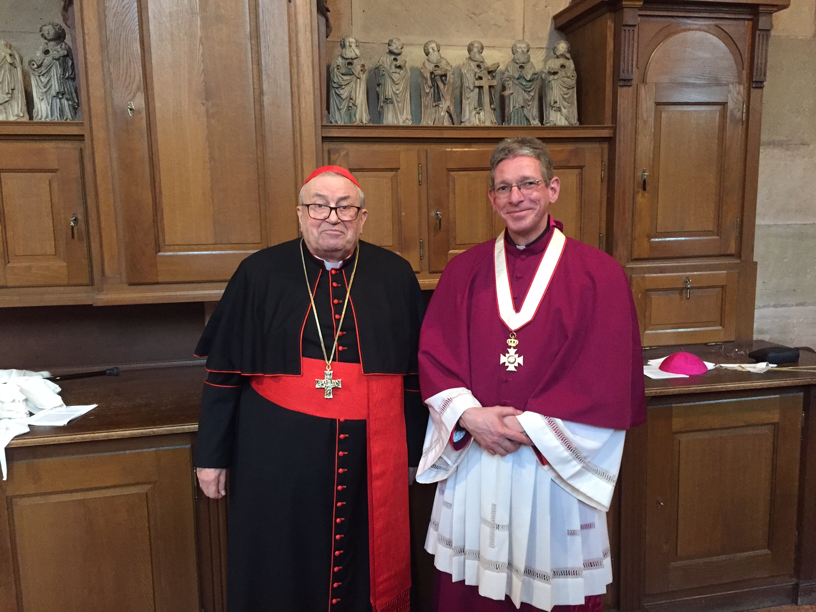 Kardinal Lehmann und Ehren-Domkapitular Propst Tobias Schäfer (c) Bistum Mainz / Leja