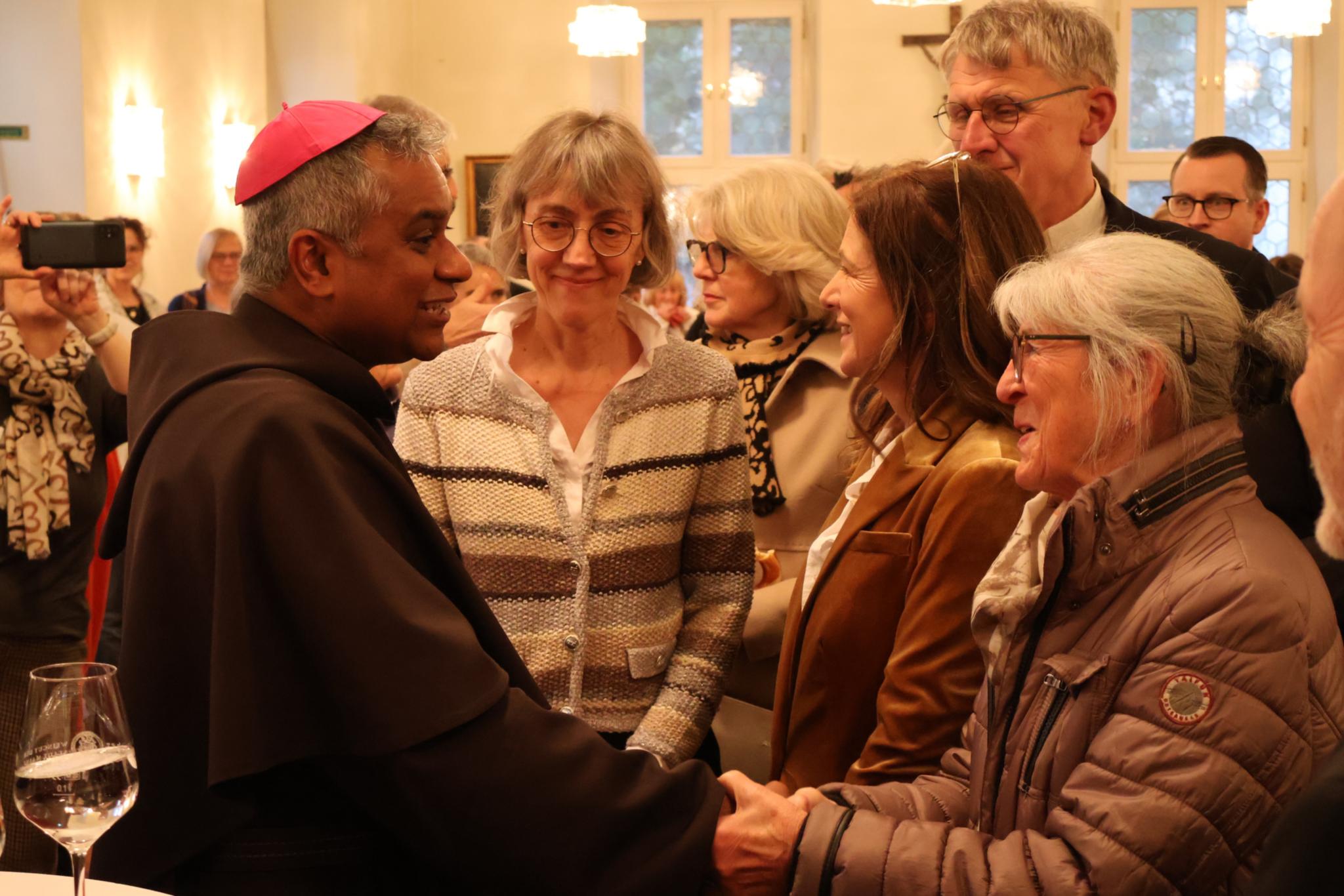 Weihe von Pater Joshy Pottackal | Empfang nach der Weihe