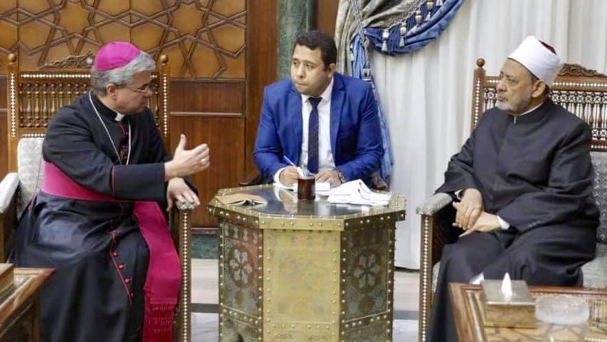 Weihbischof Bentz beim Großimam Ahmad al Tayyeb und Großimam Al Tayyeb in Kairo
