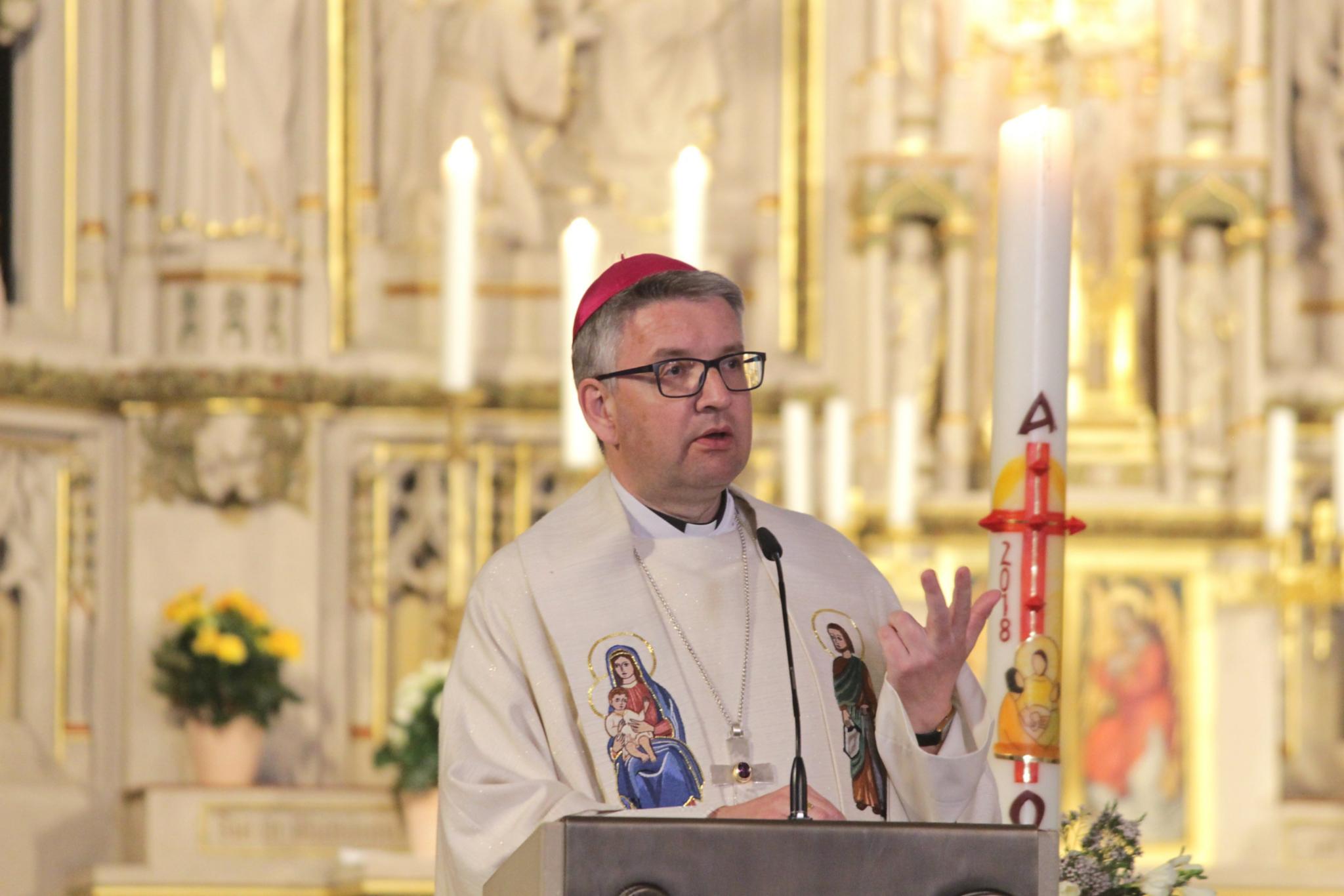 Dieburg, 20. April 2018: Predigt von Bischof Kohlgraf in St. Peter und Paul in Dieburg.