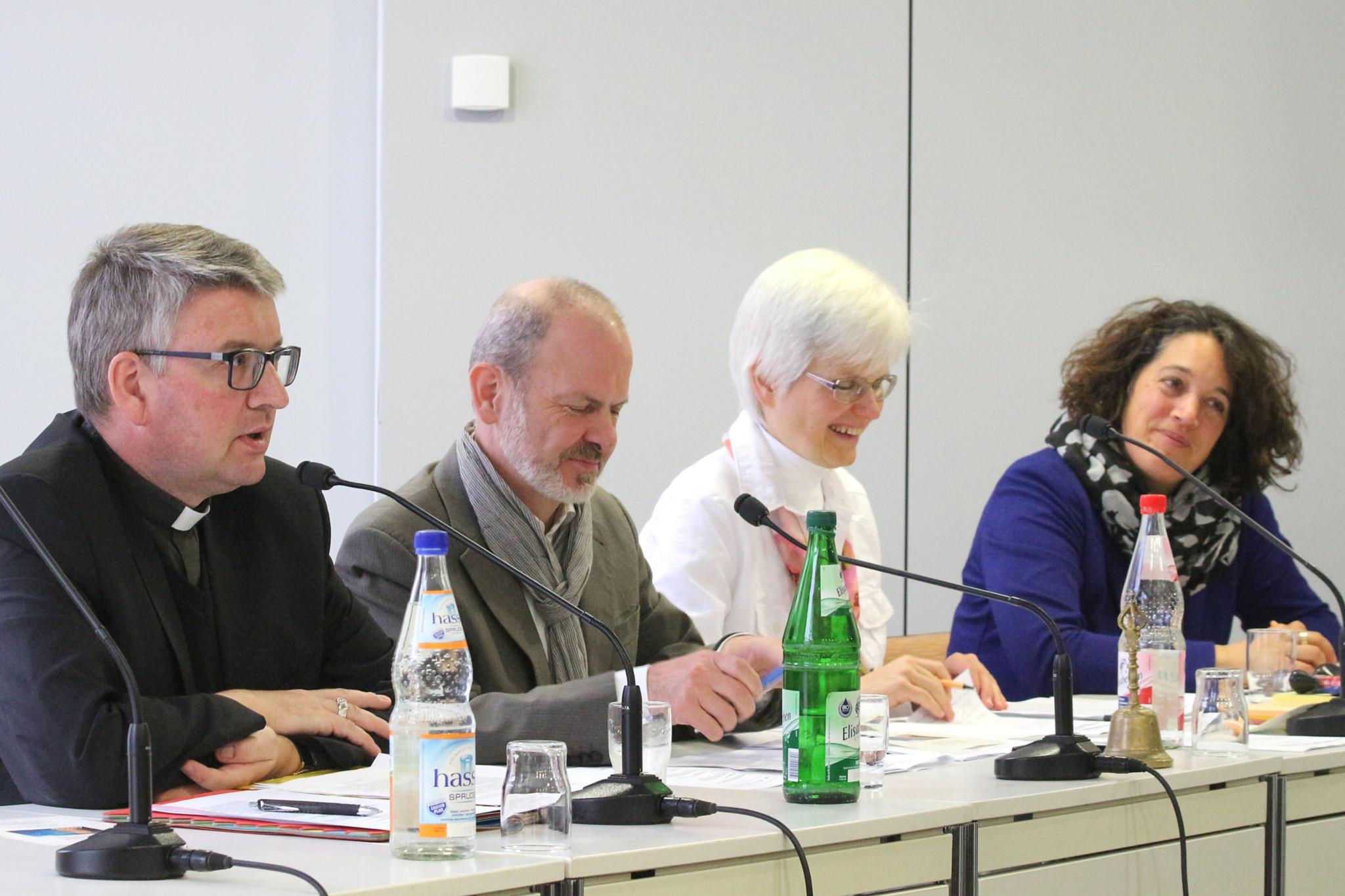 Mainz, 10. November 2018: Herbstvollversammlung des Katholikenrates (v.l.n.r.): Bischof Peter Kohlgraf, Patrick Landua, Martina Reißfelder und Katrin Brockmöller.