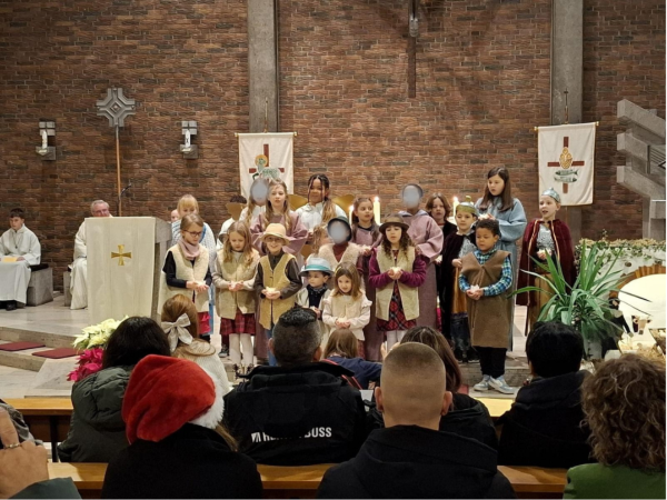 Krippenfeier in der Christmette 2025