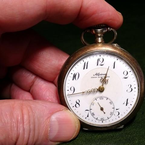 its-time_by_Friedbert_Simon_pfarrbriefservice