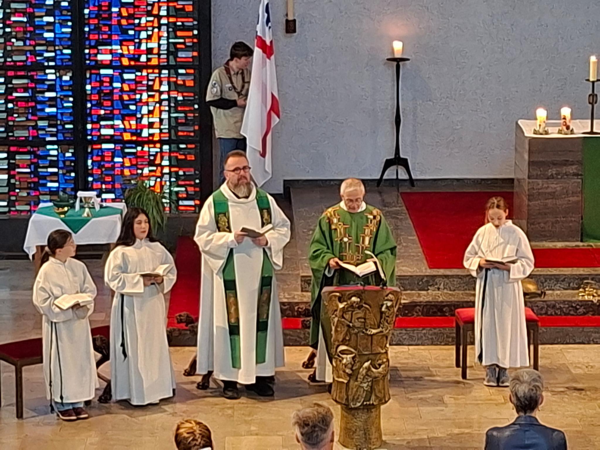 Gemeinsamer Gottesdienst Weiterstadt-Griesheim: Pfarrer Müller informiert über die Namen