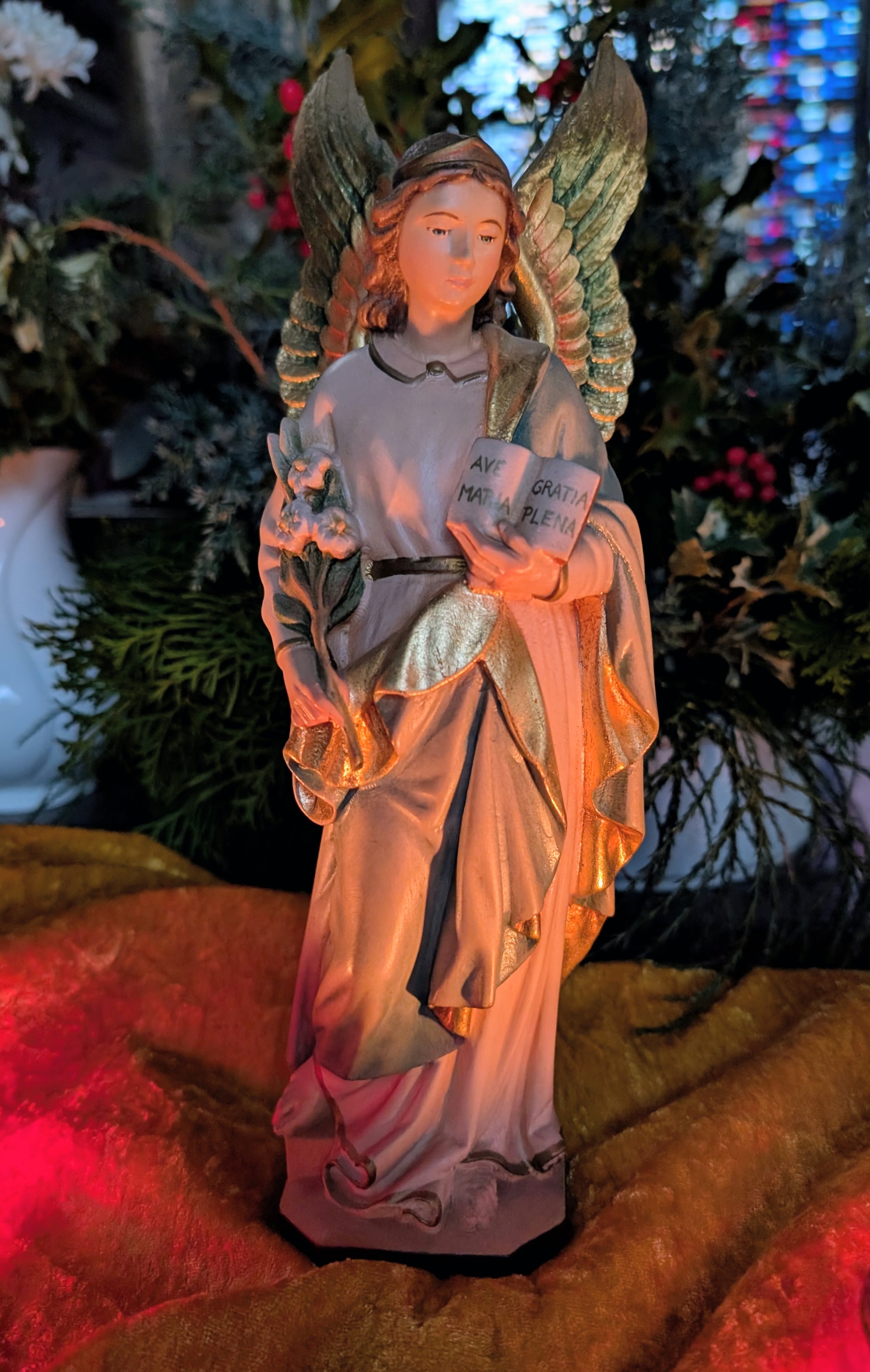 Holzstatue Erzengel Gabriel