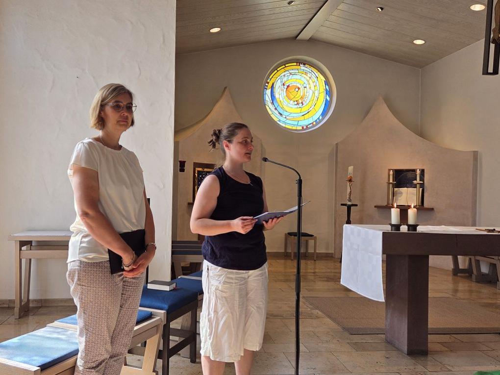 Christine Wünsch und Julia Castritius beim Wortgottesdienst am 12.7.26 in Hl. Kreuz
