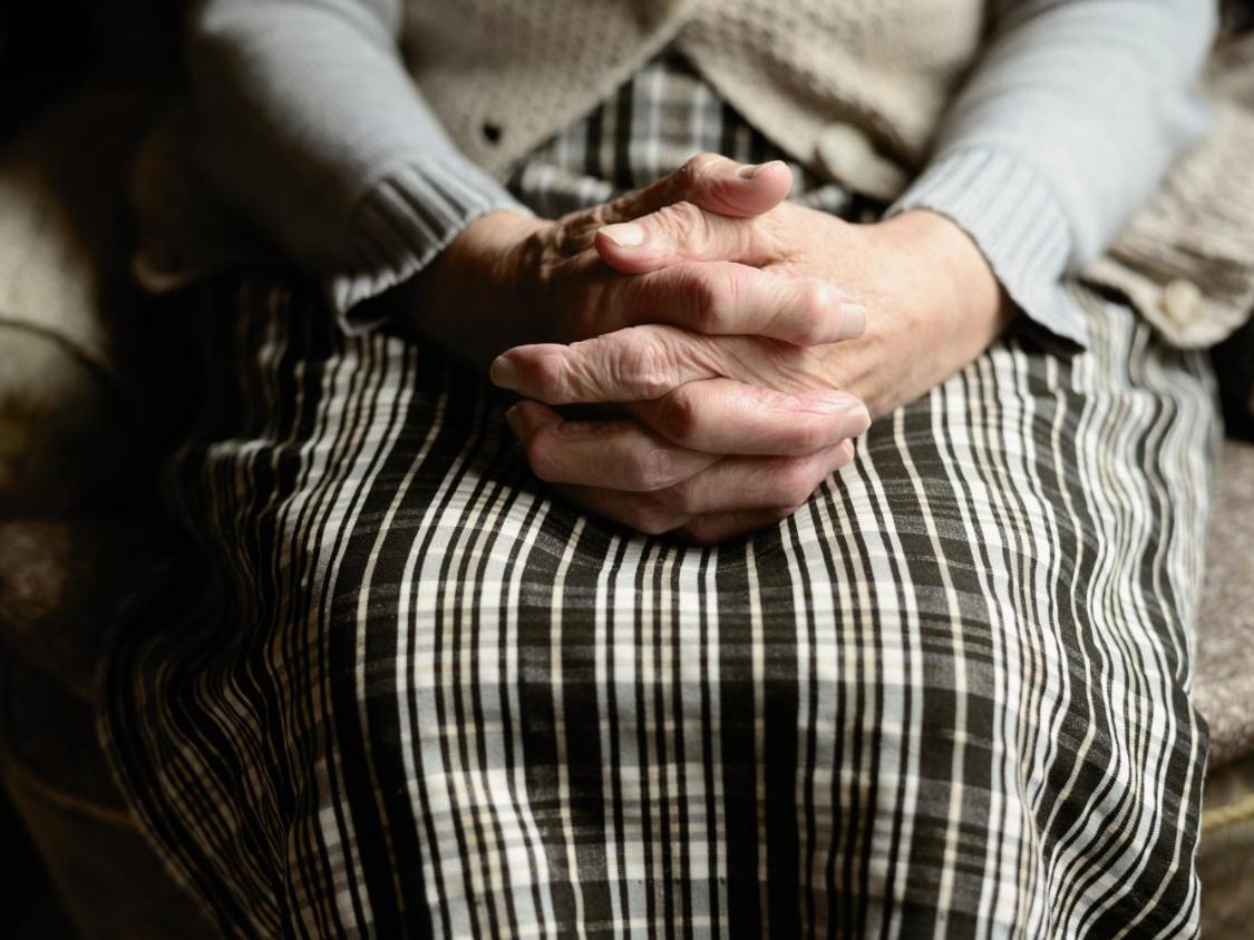hands