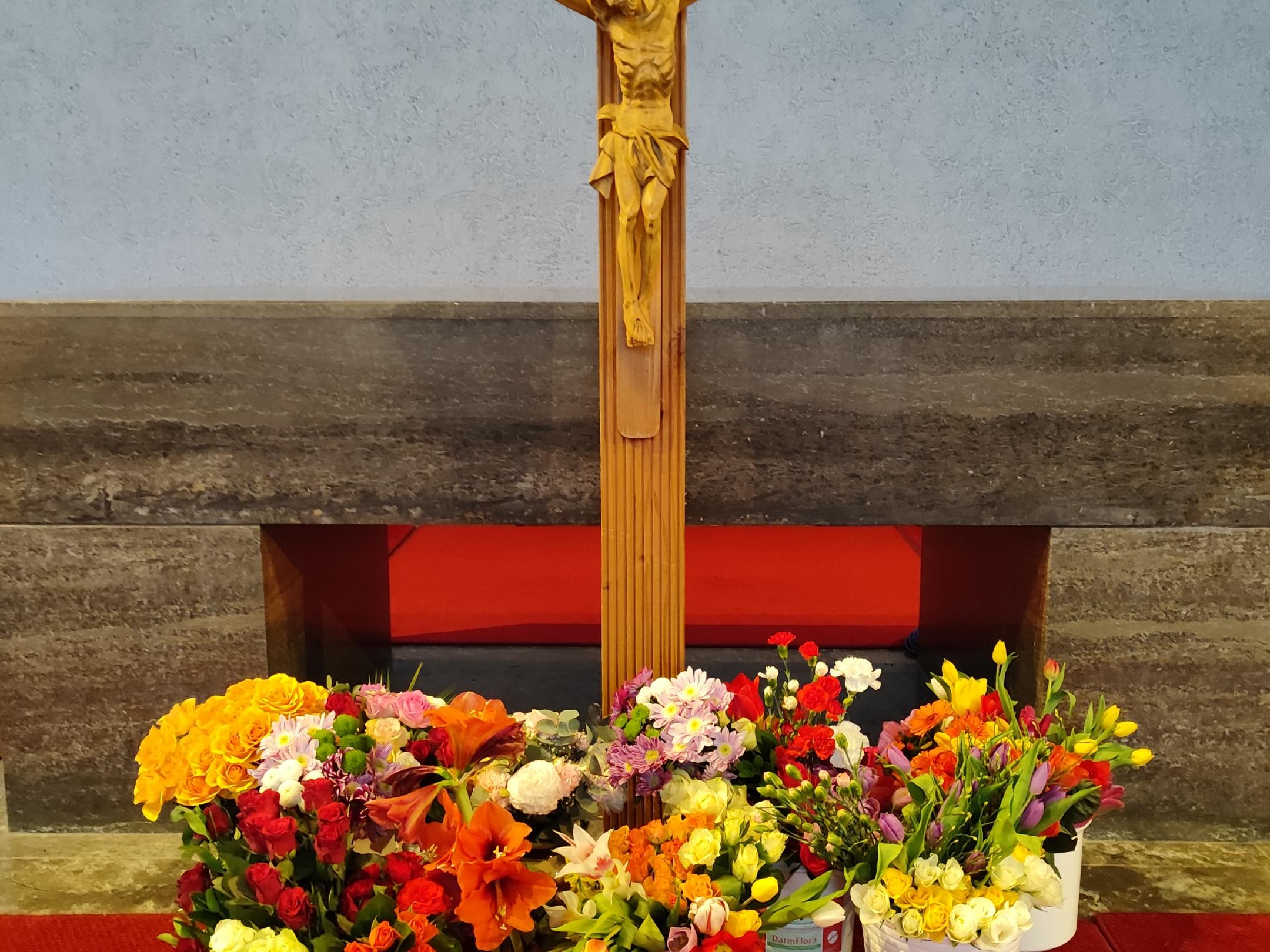Blumen am Karfreitag 2025