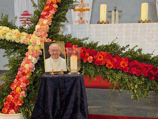 Ostermontag 2025: Gedenken an Papst Franziskus