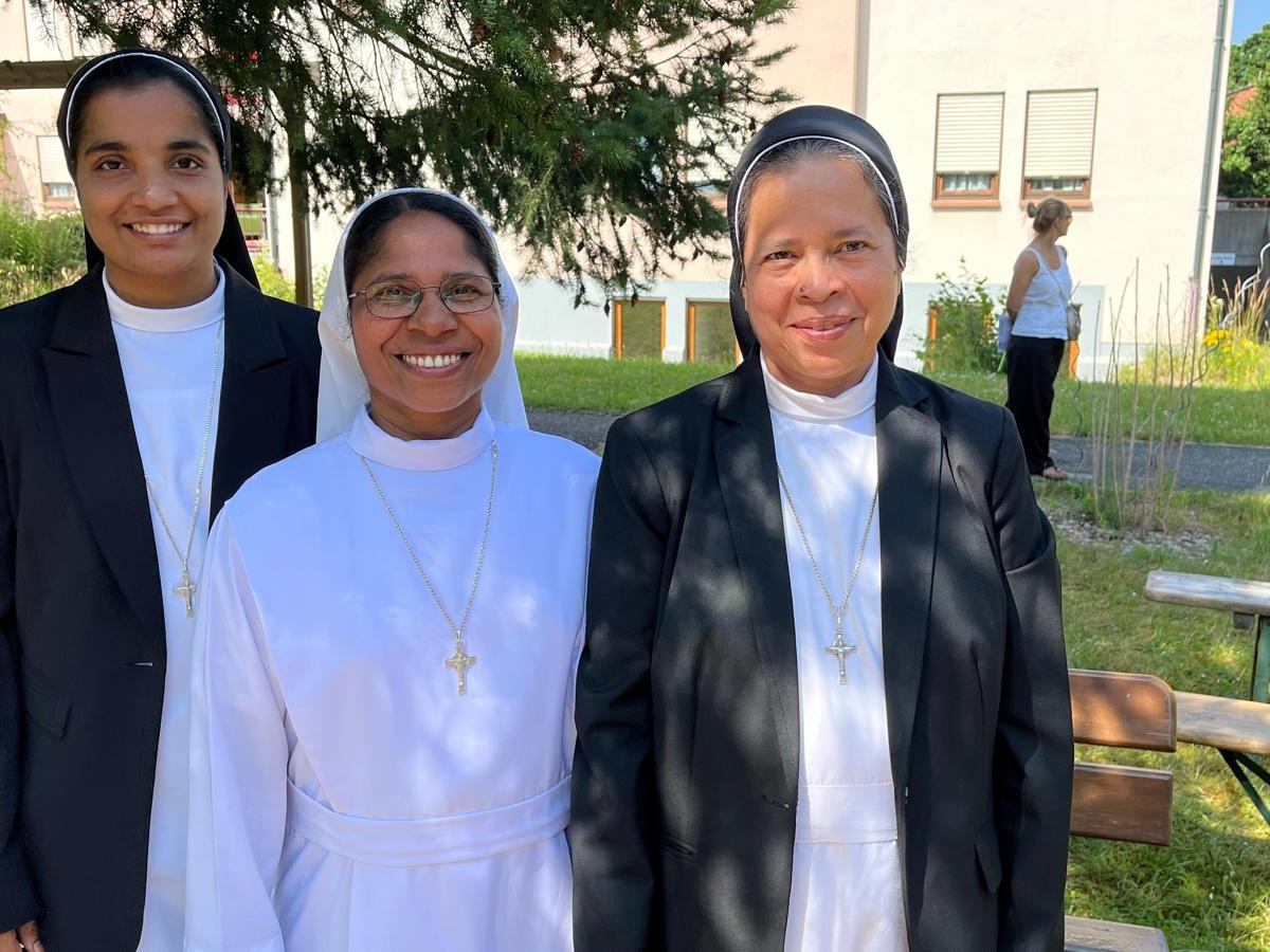 Sr. Amala, Sr. Sheetal und Sr. Maria