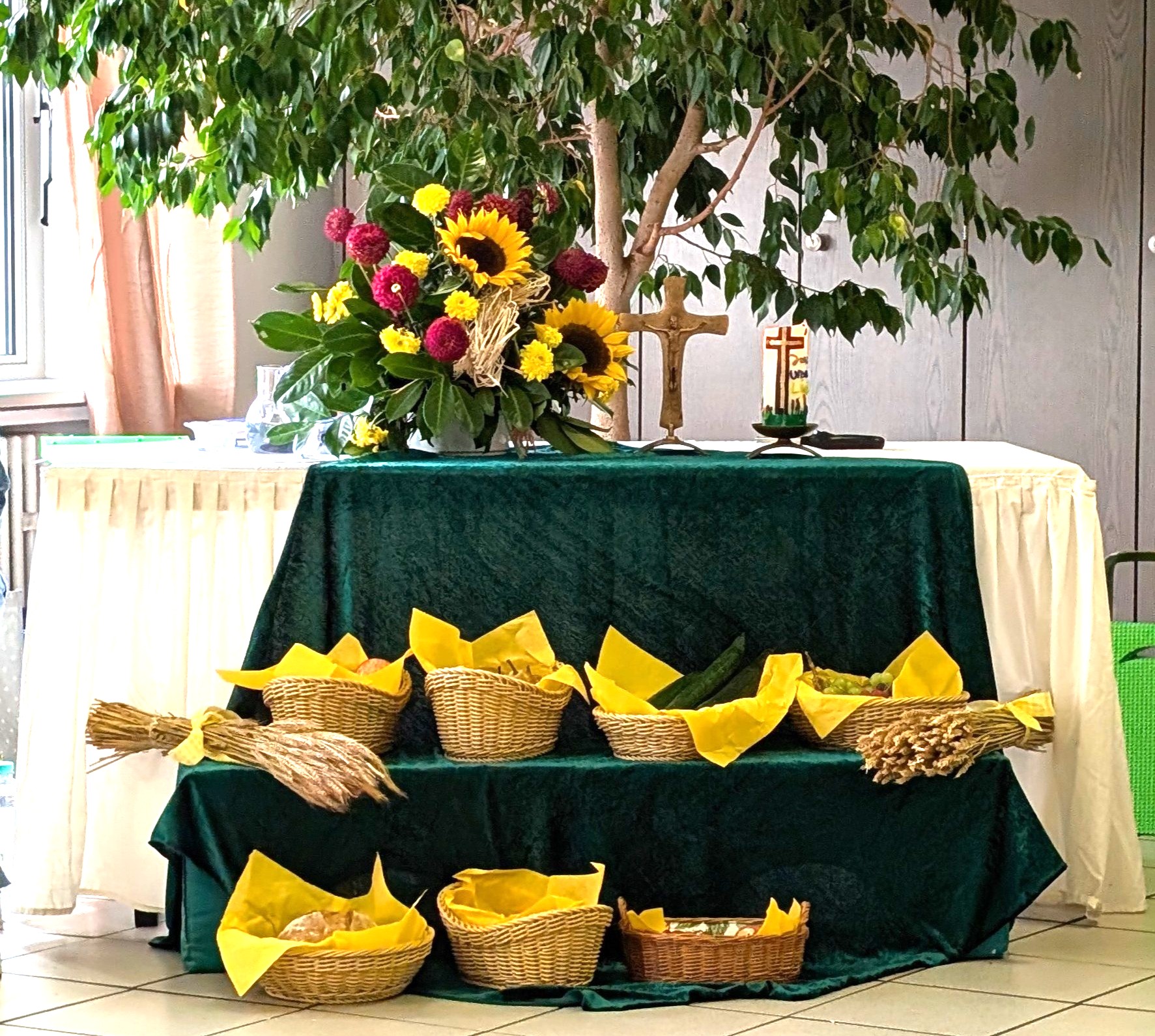 Weiterstadt: Kindergottesdienst an Erntedank 2025 - Altar