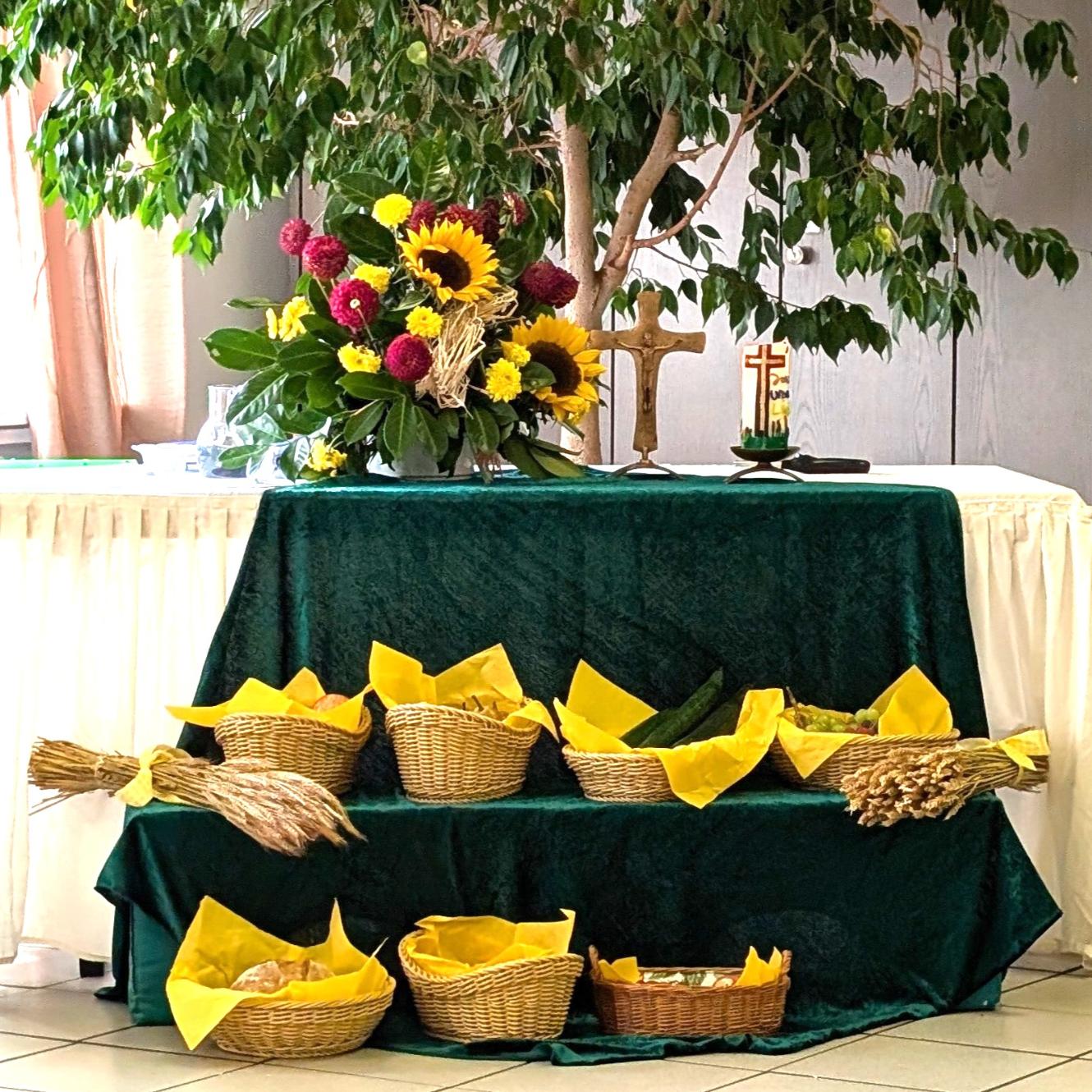 Weiterstadt: Kindergottesdienst an Erntedank 2025 - Altar