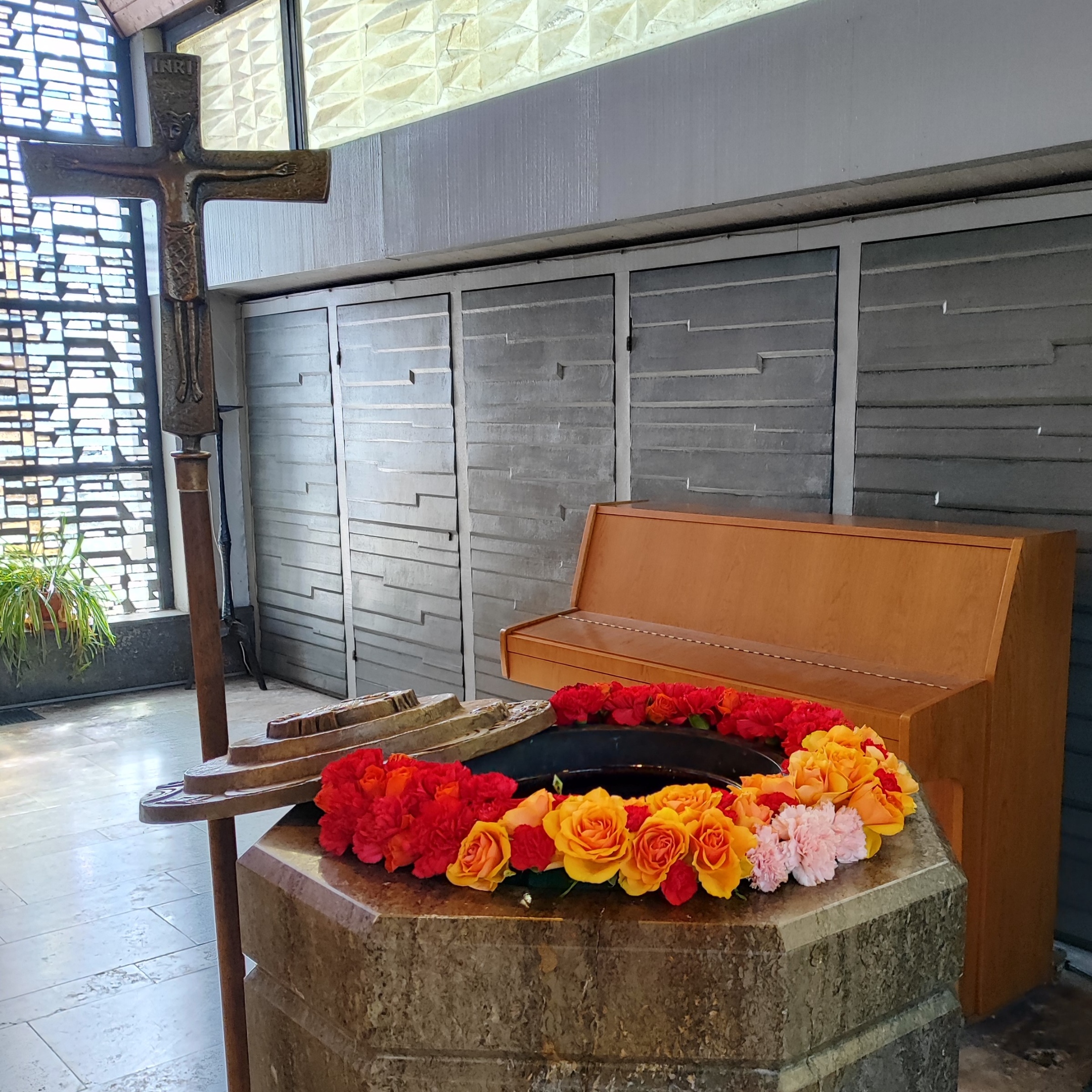 Osternacht 2025 in Weiterstadt: Taufbecken