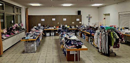 Kindergartenbasar Frühjahr 2025 EG Kleidung