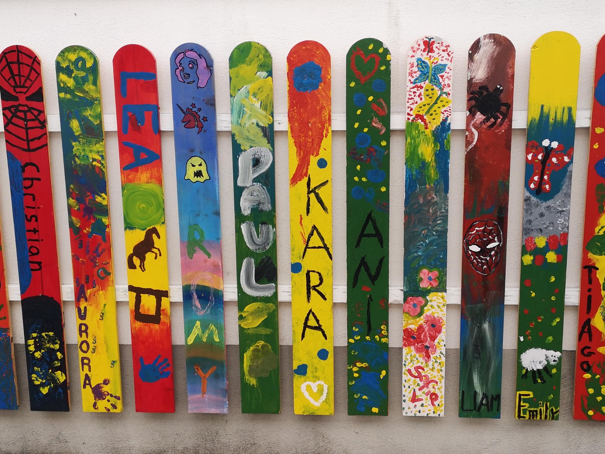 Kindergarten: Zaun der Schulkinder