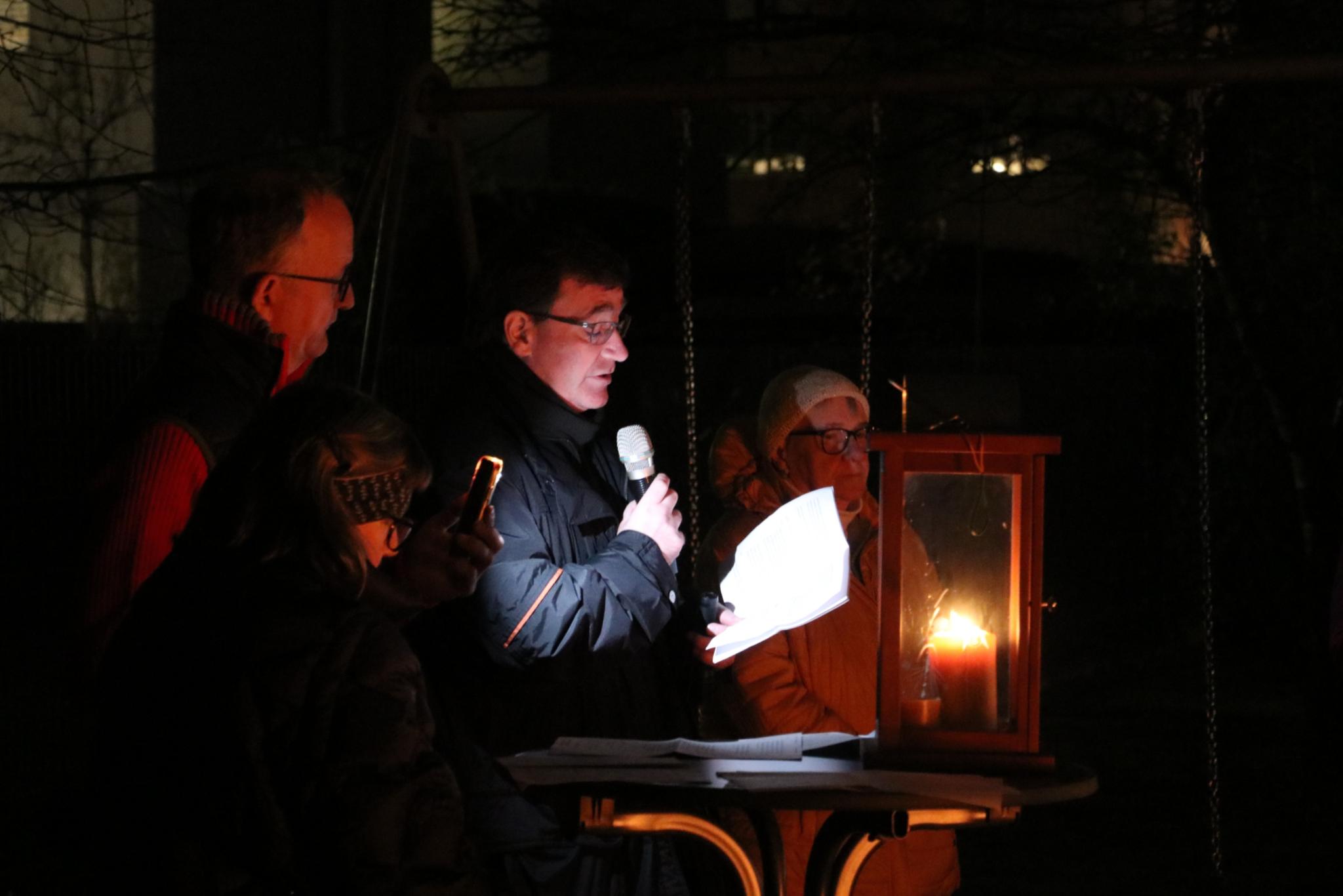 Weitergabe des Friedenslichts