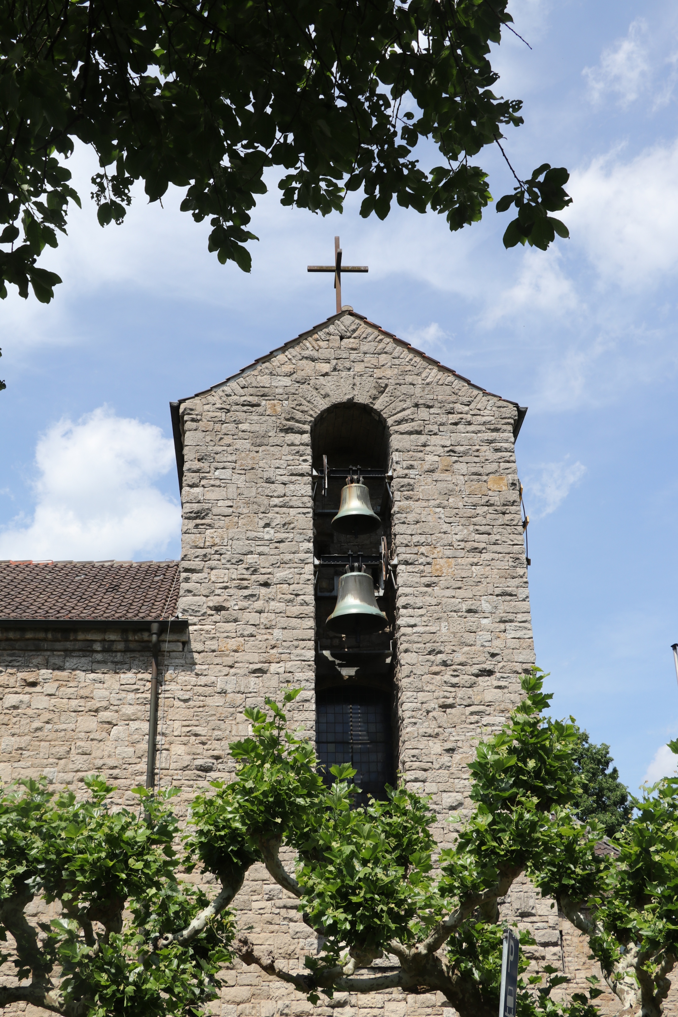 Der Turm der Kirche St. Laurentius