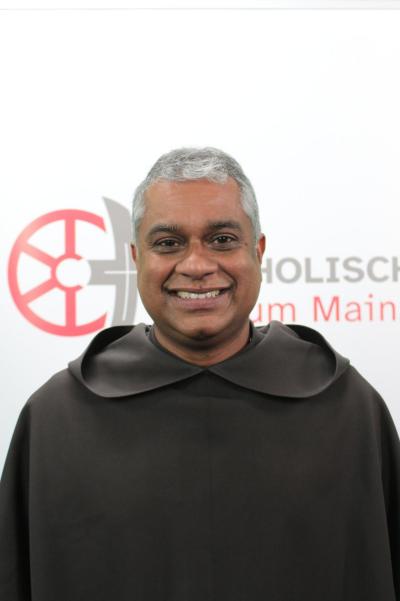 Pater Joshy George Pottackal O. Carm.