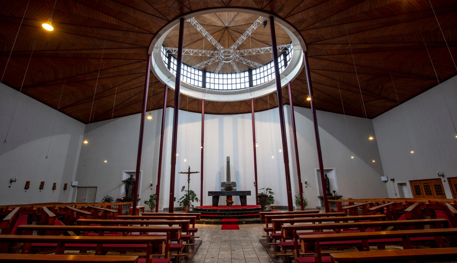 St. Albertus Innenraum