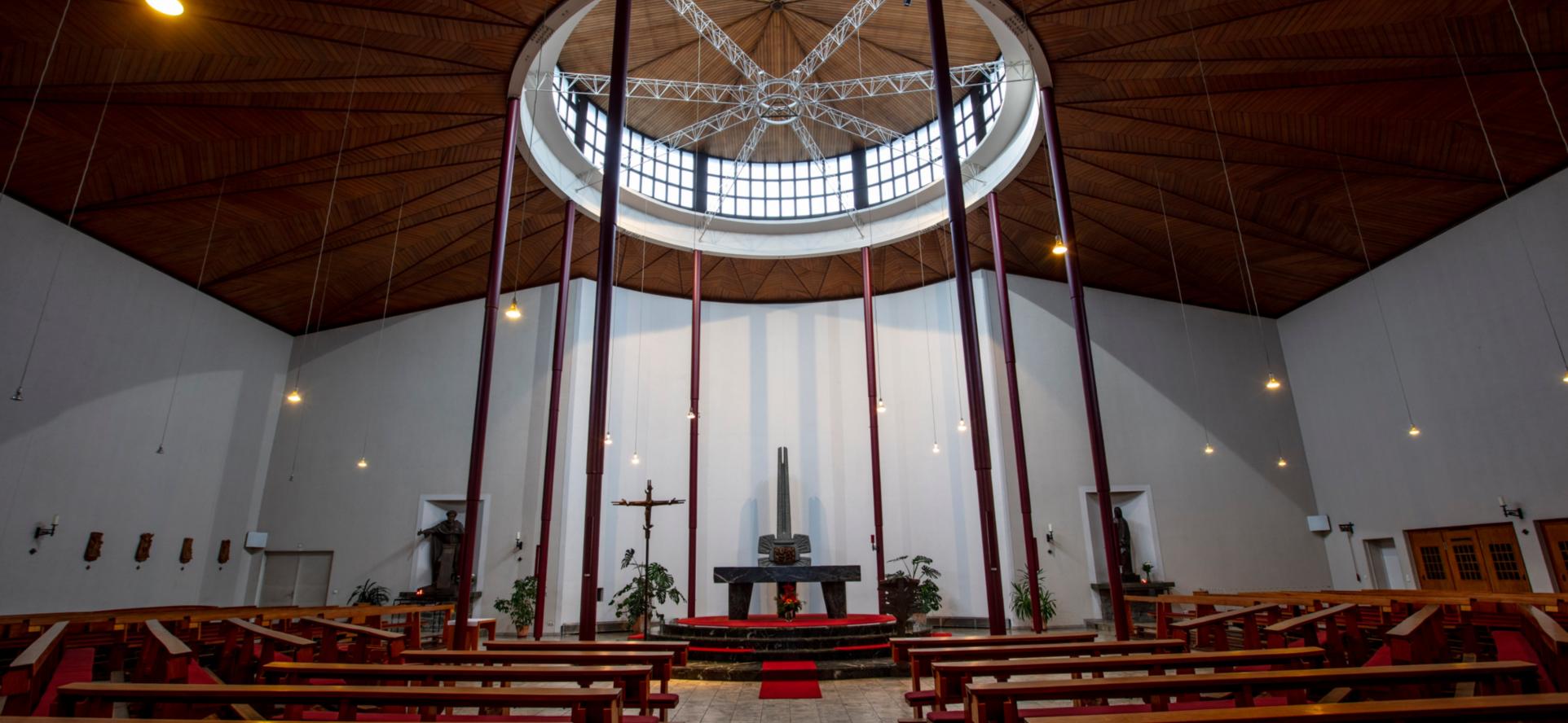 St. Albertus Innenraum