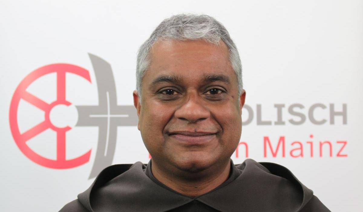 Pater Joshy George Pottackal O. Carm. (ernannter Weihbischof)