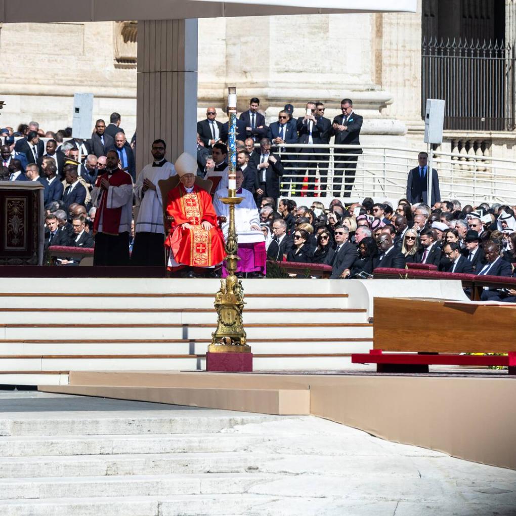 Trauermesse für Papst Franziskus