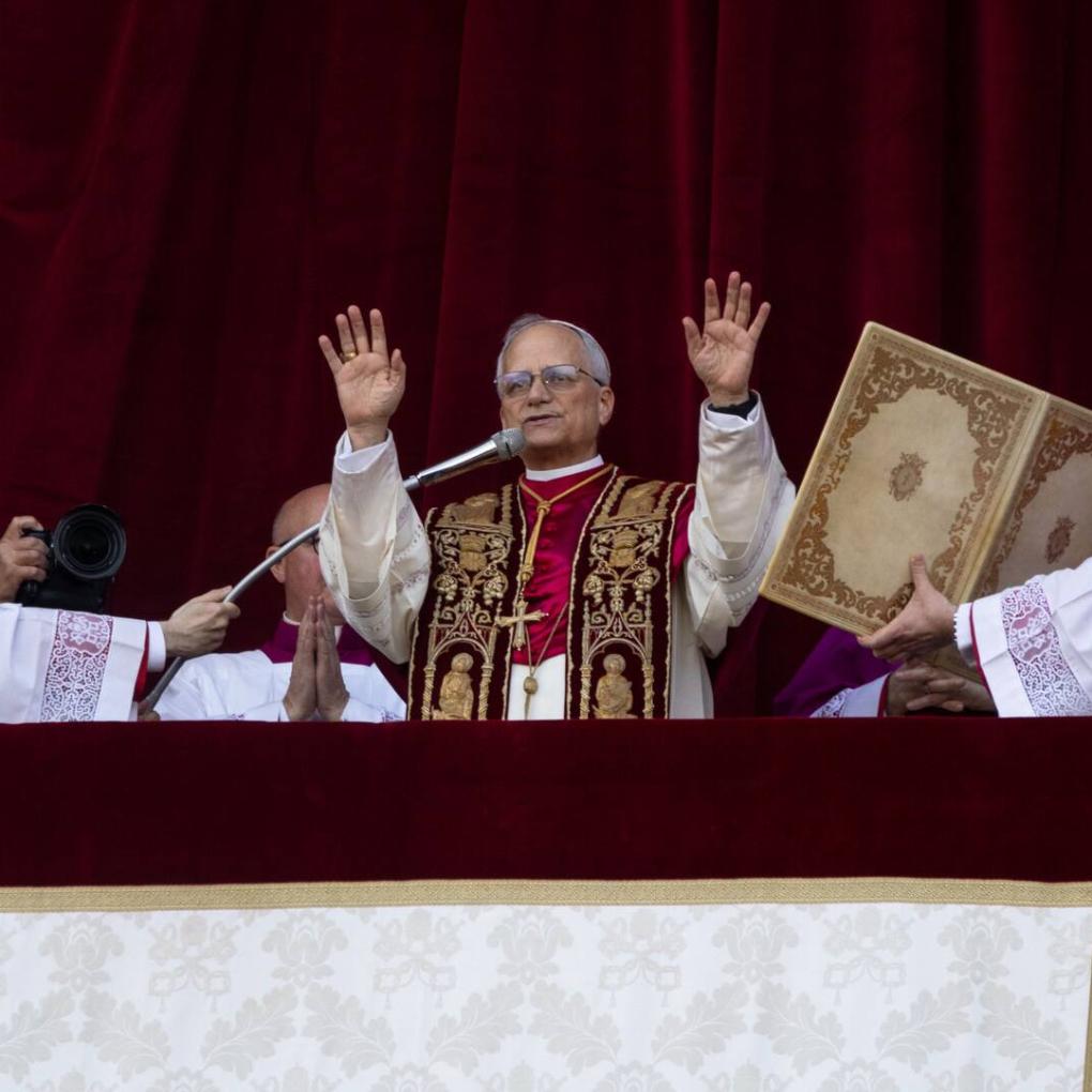 Papst Leo XIV.: Erster Segen.