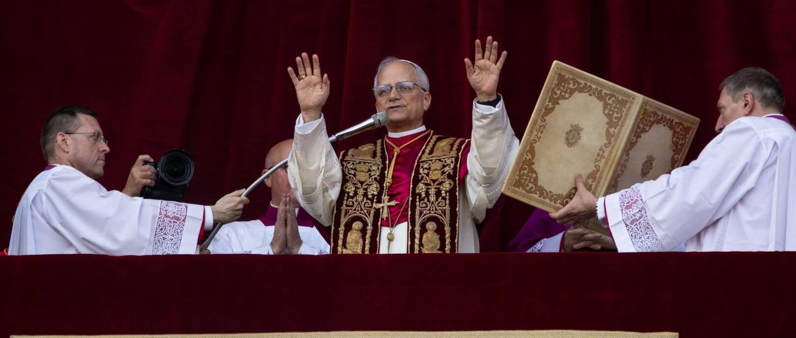 Papst Leo XIV.: Erster Segen.
