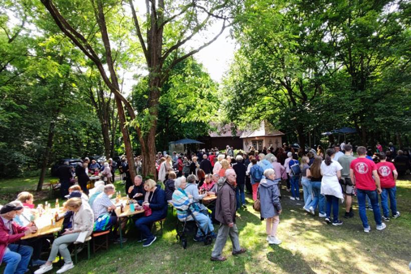 Gemeinsamer Gottesdienst an der Liebfrauenheide