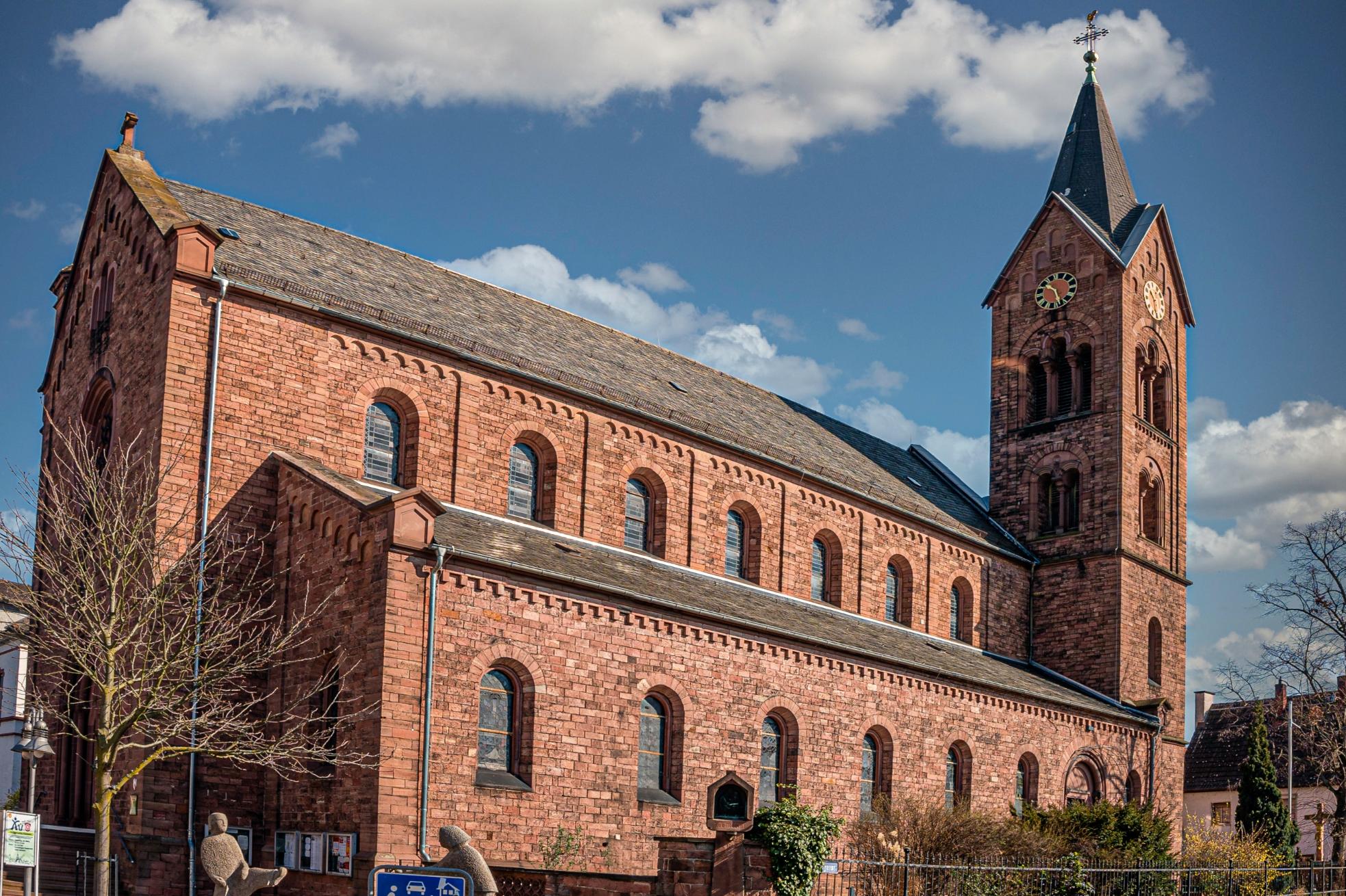 St. Petrus u. Paulus-Klein-Auheim