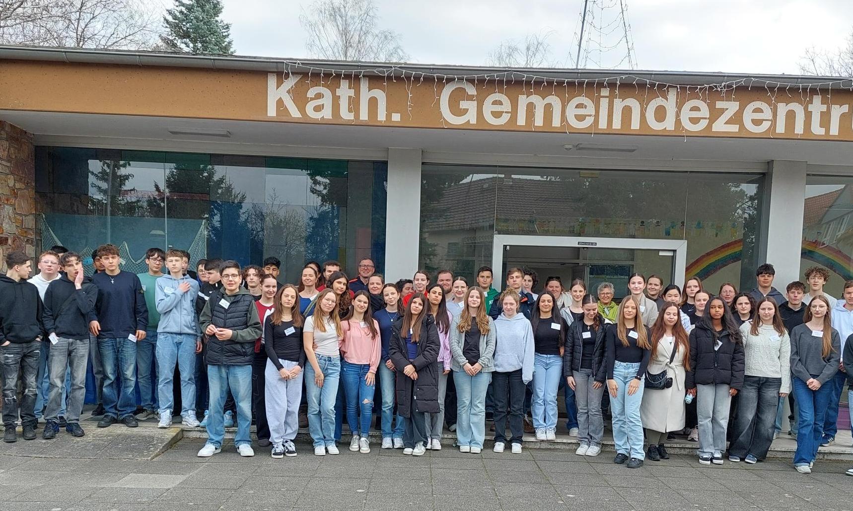 Firmkurs 2024 / 2025 im Pastoralraum MainWeg