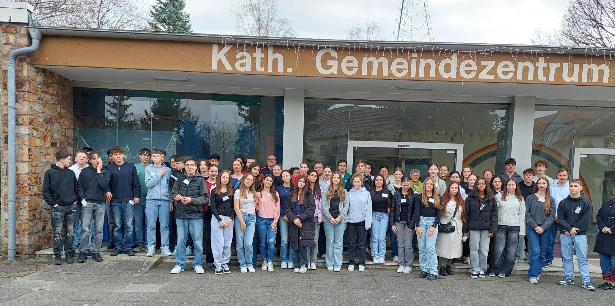 Firmkurs 2024 / 2025 im Pastoralraum MainWeg
